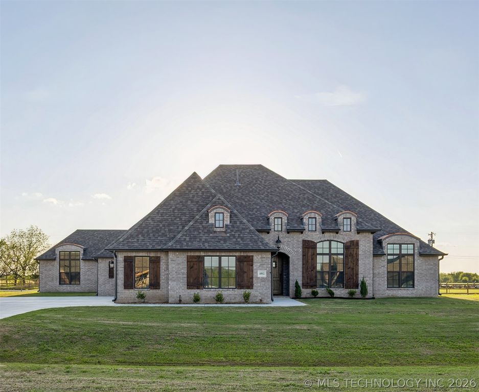 10912 N 81st East Place, Owasso, OK 74055