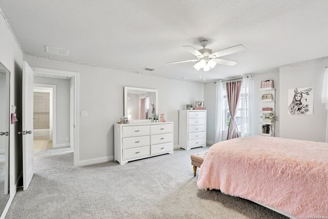 25330 Donahue, San Antonio, TX 78255