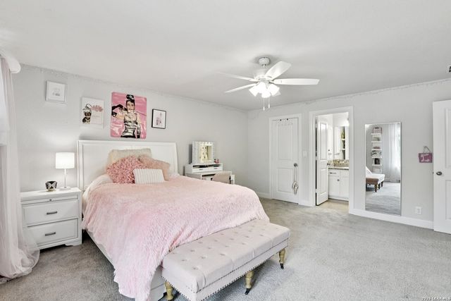 25330 Donahue, San Antonio, TX 78255