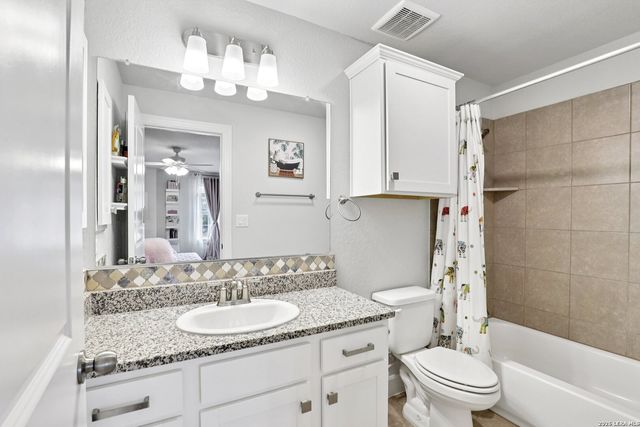 25330 Donahue, San Antonio, TX 78255