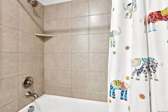 25330 Donahue, San Antonio, TX 78255