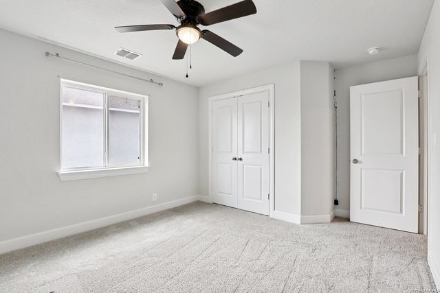 25330 Donahue, San Antonio, TX 78255