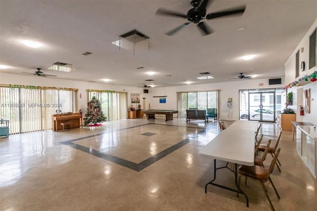 2840 Somerset Dr 400M, Lauderdale Lakes, FL 33311