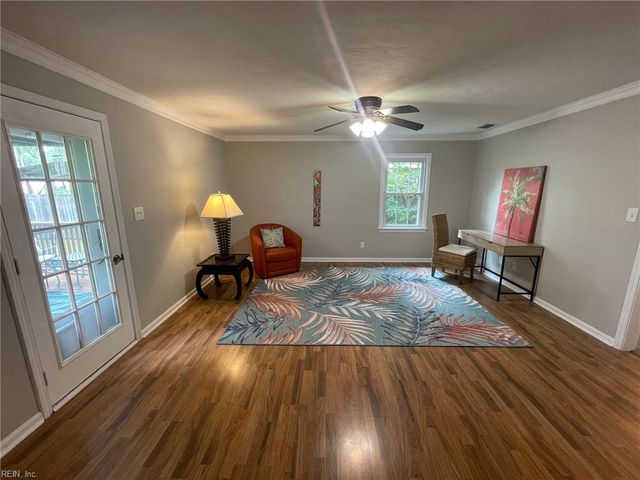 145 Hurdle Dr DR, Chesapeake, VA 23322