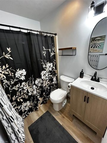 145 Hurdle Dr DR, Chesapeake, VA 23322