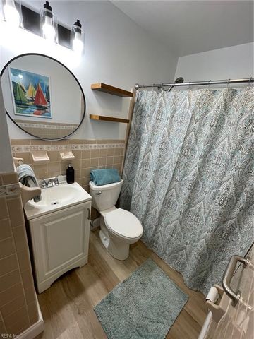 145 Hurdle Dr DR, Chesapeake, VA 23322