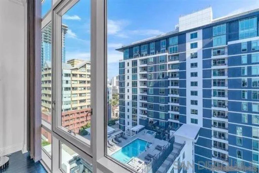425 W Beech 1354, San Diego, CA 92101