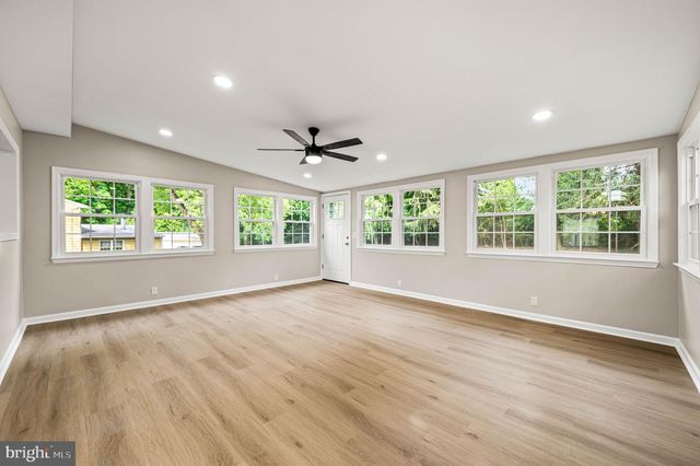 271 S DILLWYN RD, Newark, DE 19711