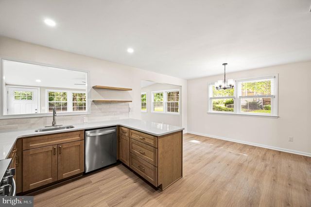 271 S DILLWYN RD, Newark, DE 19711