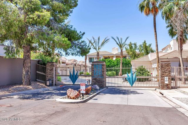 8270 N Hayden Road Unit 2011, Scottsdale, AZ 85258