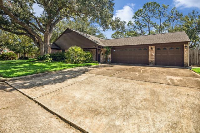 2323 Parana Drive, Houston, TX 77080