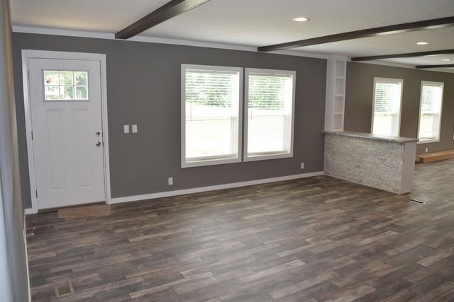 2166 Shrum Cemetery Rd, Westmoreland, TN 37186