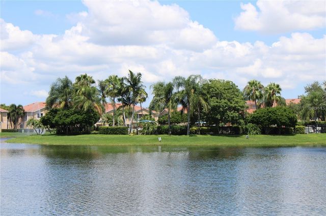 3590 PARKRIDGE CIRCLE 103, Sarasota, FL 34243