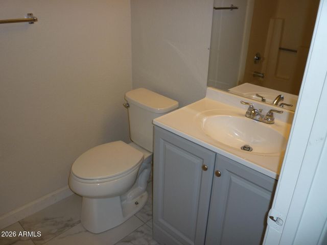 408 W BLACKHAWK Drive 2, Phoenix, AZ 85027