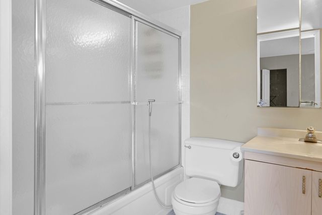 2101 Lucaya Bend D4, Coconut Creek, FL 33066