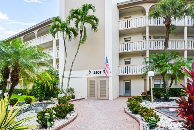2101 Lucaya Bend D4, Coconut Creek, FL 33066