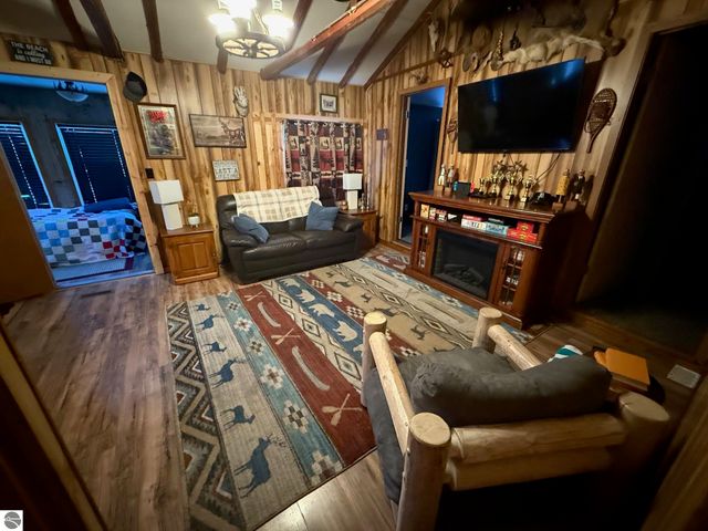 1444 Bungo Trail, Harrison, MI 48625