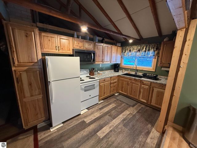 1444 Bungo Trail, Harrison, MI 48625