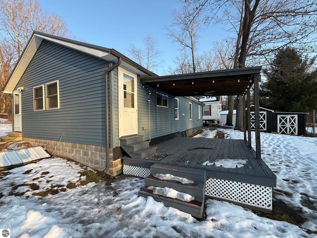 1444 Bungo Trail, Harrison, MI 48625