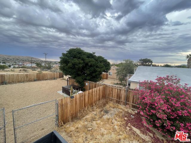 61750 Desert Air Road, Joshua Tree, CA 92252
