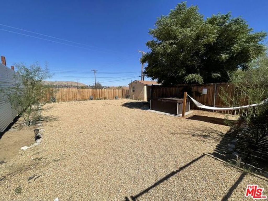 61750 Desert Air Road, Joshua Tree, CA 92252