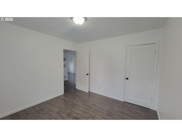 800 TERRITORIAL St, Harrisburg, OR 97446