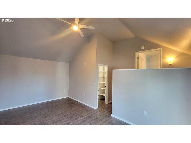 800 TERRITORIAL St, Harrisburg, OR 97446