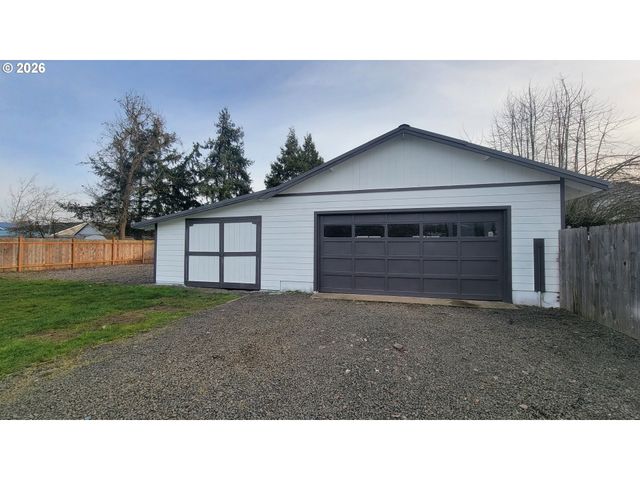 800 TERRITORIAL St, Harrisburg, OR 97446