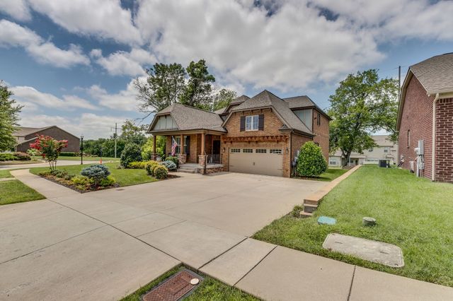 2529 Westerham Way, Thompsons Station, TN 37179