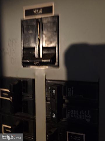 119 N PLUM ST, Lancaster, PA 17602