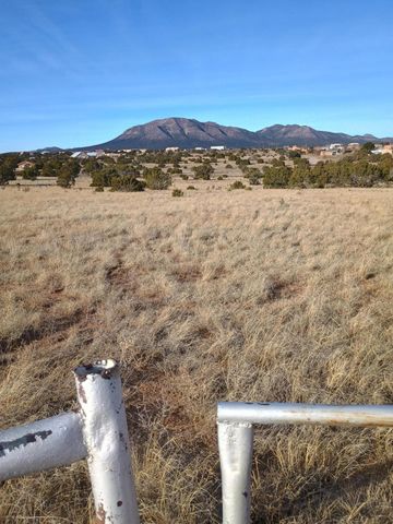 103 W Hill Ranch Road, Edgewood, NM 87015