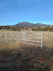 103 W Hill Ranch Road, Edgewood, NM 87015