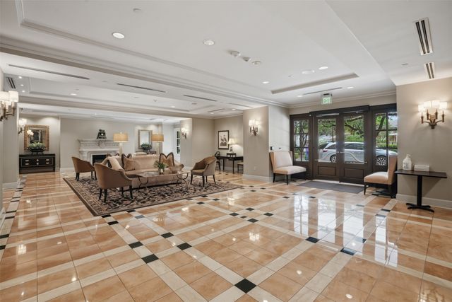 4242 Lomo Alto Drive N84, Highland Park, TX 75219