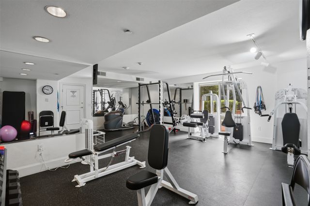 4242 Lomo Alto Drive N84, Highland Park, TX 75219