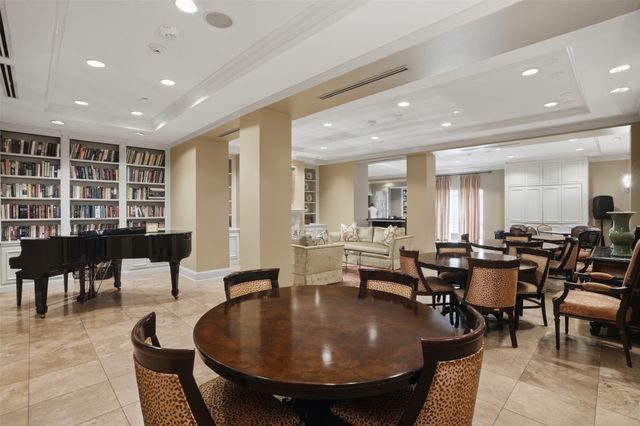 4242 Lomo Alto Drive N84, Highland Park, TX 75219