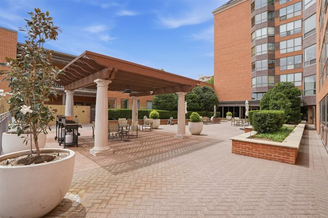 4242 Lomo Alto Drive N84, Highland Park, TX 75219