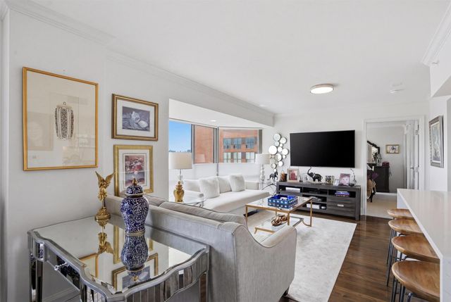 4242 Lomo Alto Drive N84, Highland Park, TX 75219