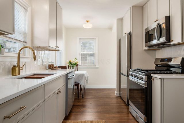 1257 Loretta Avenue, Columbus, OH 43211