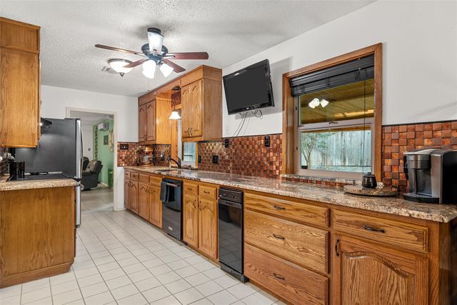 291 CR 4275, Clifton, TX 76634