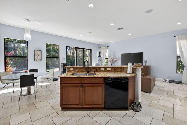 10468 Trianon Place, Wellington, FL 33449