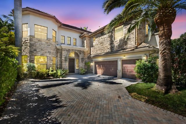 10468 Trianon Place, Wellington, FL 33449