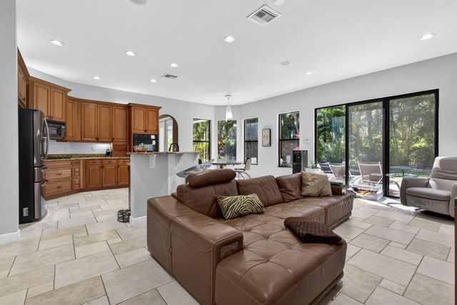 10468 Trianon Place, Wellington, FL 33449