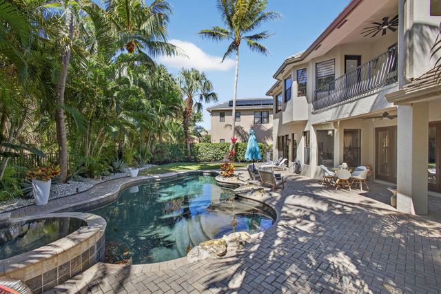 10468 Trianon Place, Wellington, FL 33449