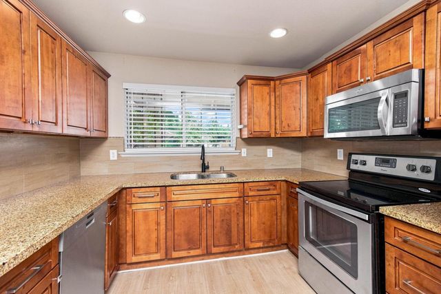 9942 Burline St, Sacramento, CA 95827