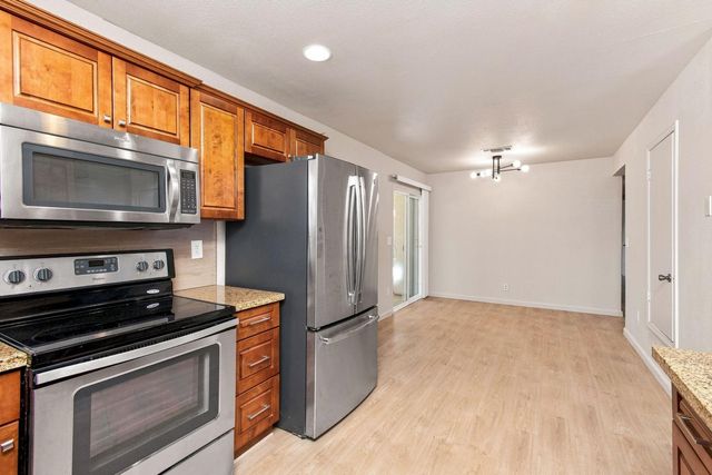 9942 Burline St, Sacramento, CA 95827