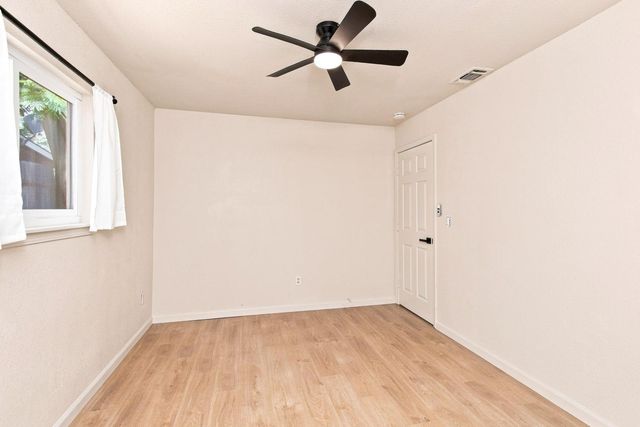 9942 Burline St, Sacramento, CA 95827