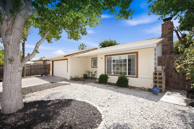 9942 Burline St, Sacramento, CA 95827