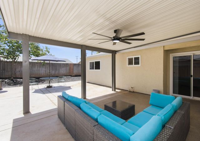9942 Burline St, Sacramento, CA 95827