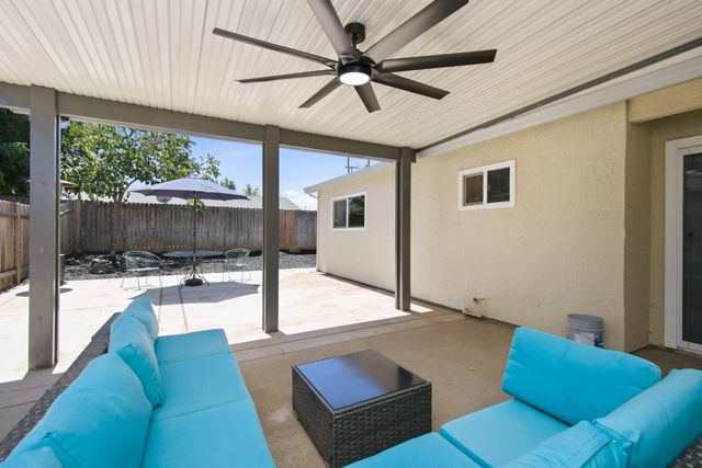 9942 Burline St, Sacramento, CA 95827