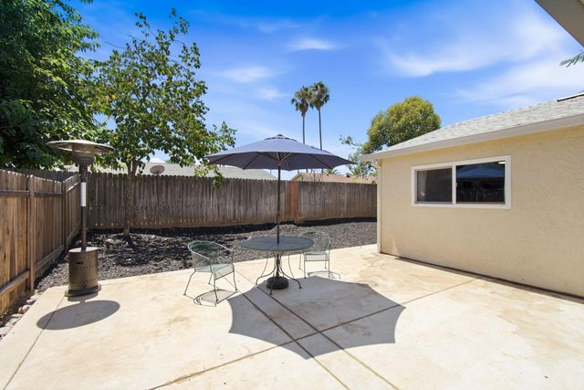 9942 Burline St, Sacramento, CA 95827